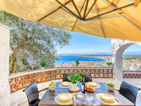 Villa Cecilia, location de caractère avec vue panoramique sur la baie de Roses - Photo 17