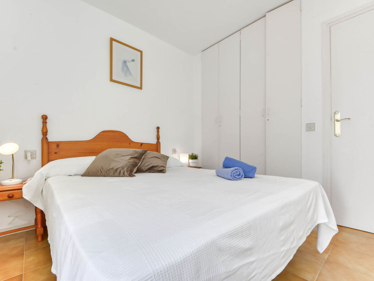 Appartement 2 chambres à 20 m de la plage à Roses - Photo 4
