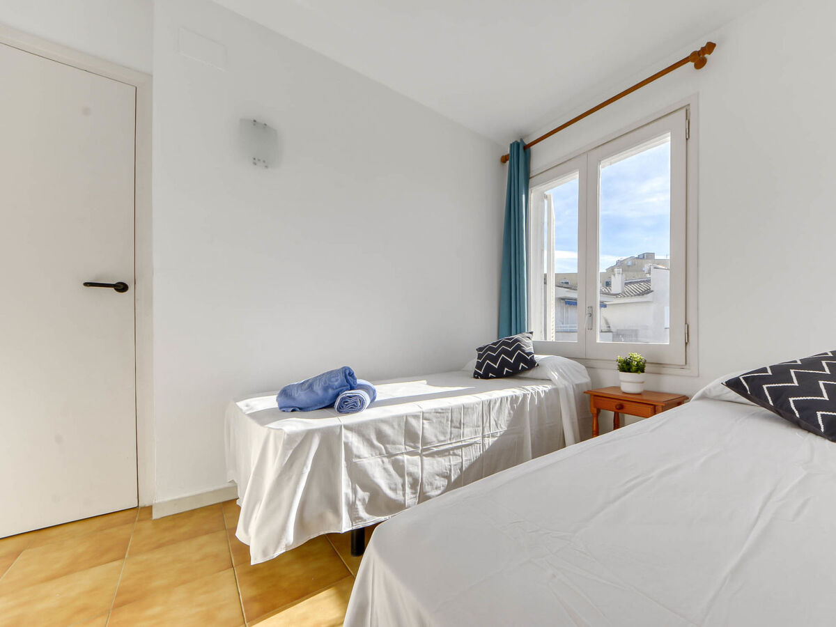 Appartement 2 chambres à 20 m de la plage à Roses - Photo 17