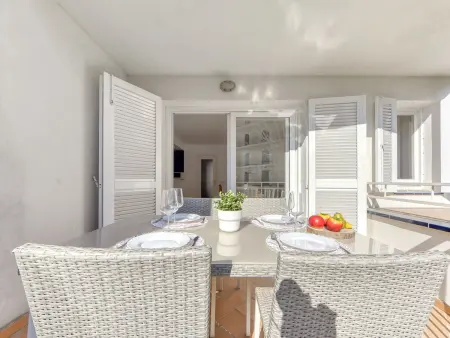 Appartement 2 chambres à 20 m de la plage, Roses
