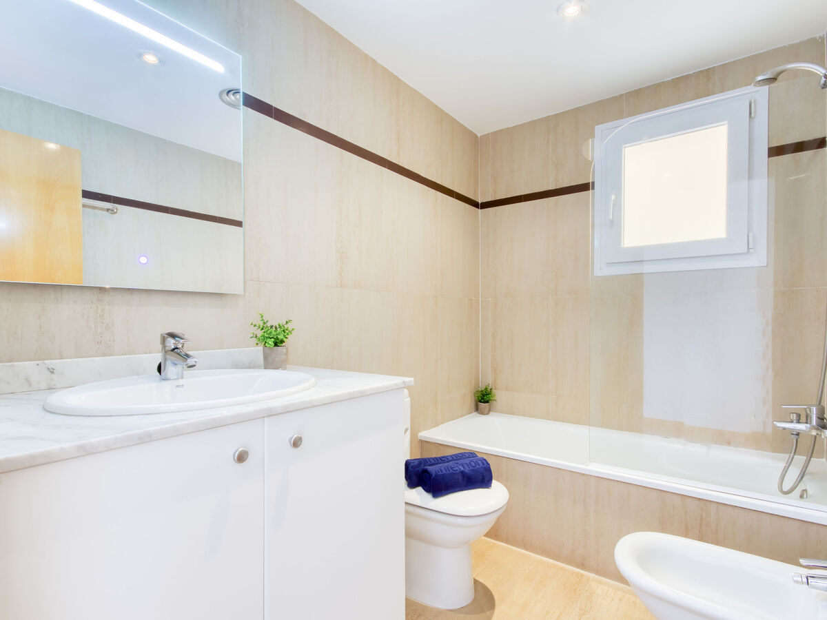 Appartement Sun Village I, résidence avec piscine à Palau Savardera - Photo 25