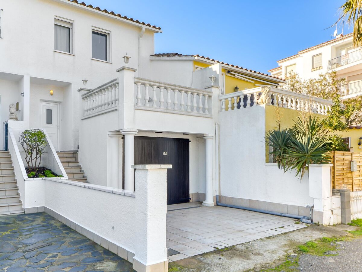 Maison Port Empordà avec amarrage privé à Empuriabrava - Photo 1