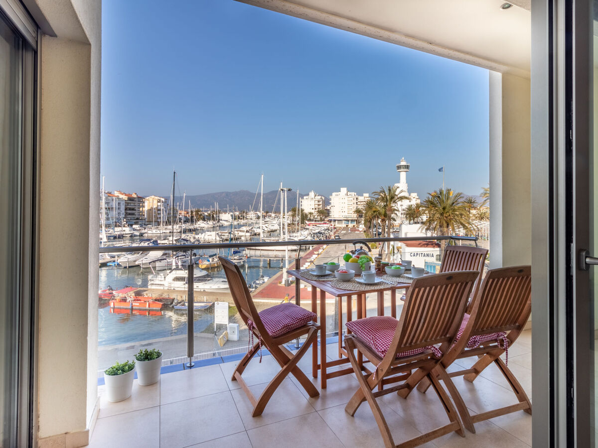Appartement Del Port, vue canal à Empuriabrava - Photo 1