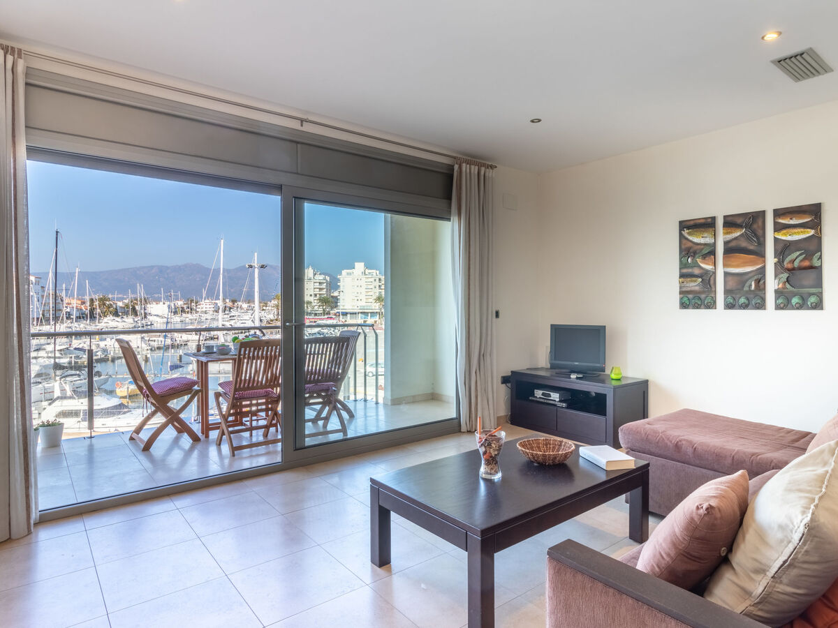 Appartement Del Port, vue canal à Empuriabrava - Photo 3
