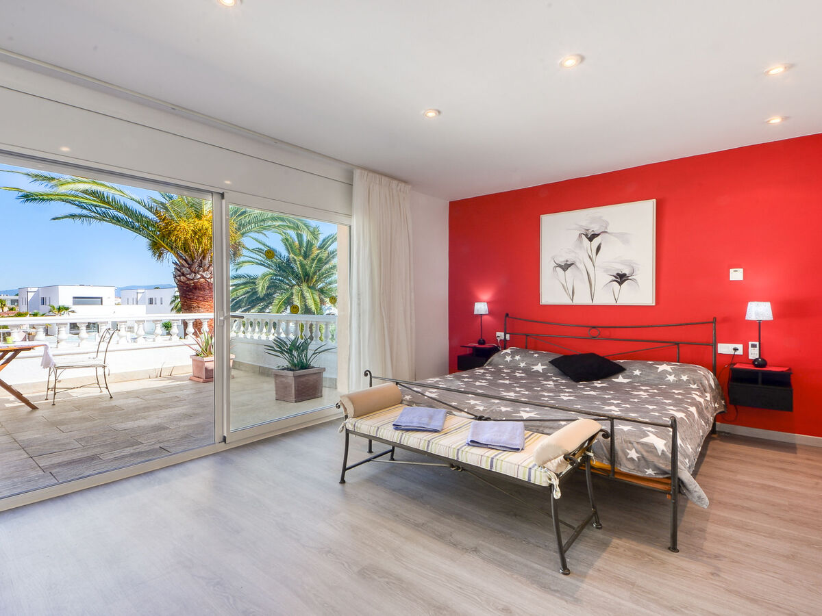 Maison avec piscine et accès canal à Empuriabrava - Photo 5