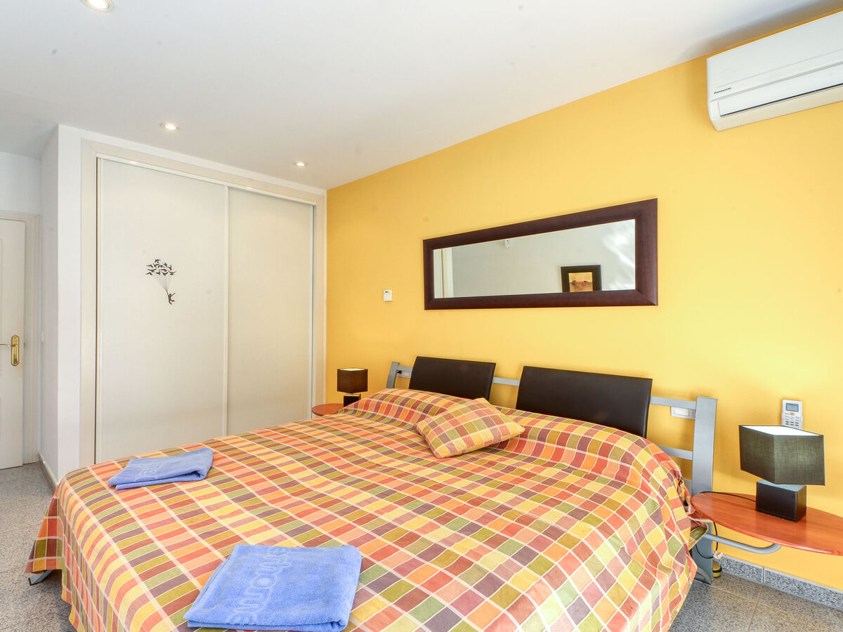 Maison avec piscine et accès canal à Empuriabrava - Photo 29