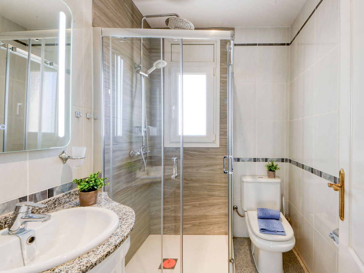 Maison avec piscine et accès canal à Empuriabrava - Photo 30