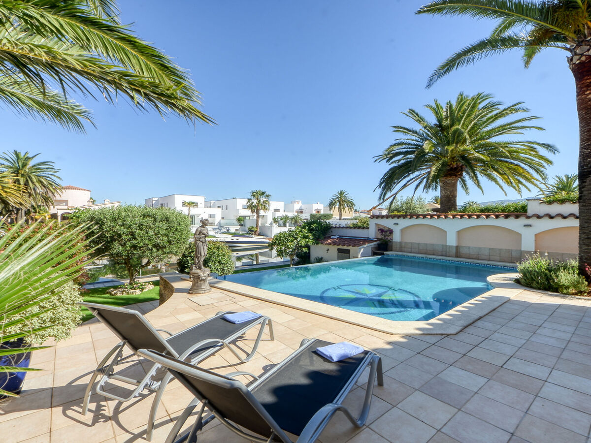 Maison avec piscine et accès canal à Empuriabrava - Photo 46