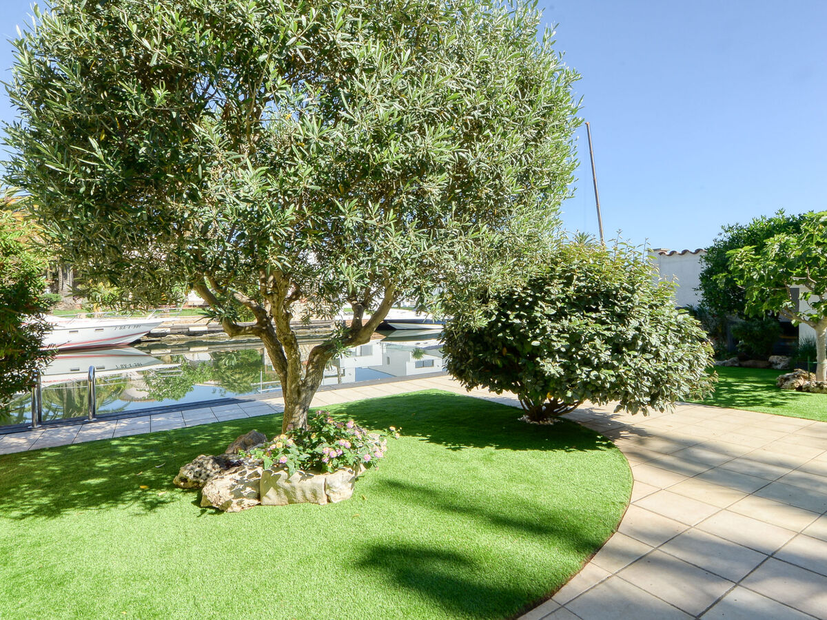 Maison avec piscine et accès canal à Empuriabrava - Photo 51