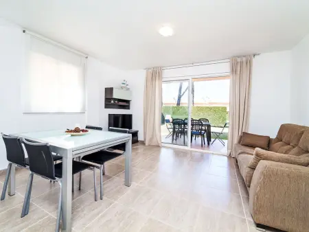 Maison Juanes à L'Escala : piscine, jardin et plage à 1,5 km : photo 2