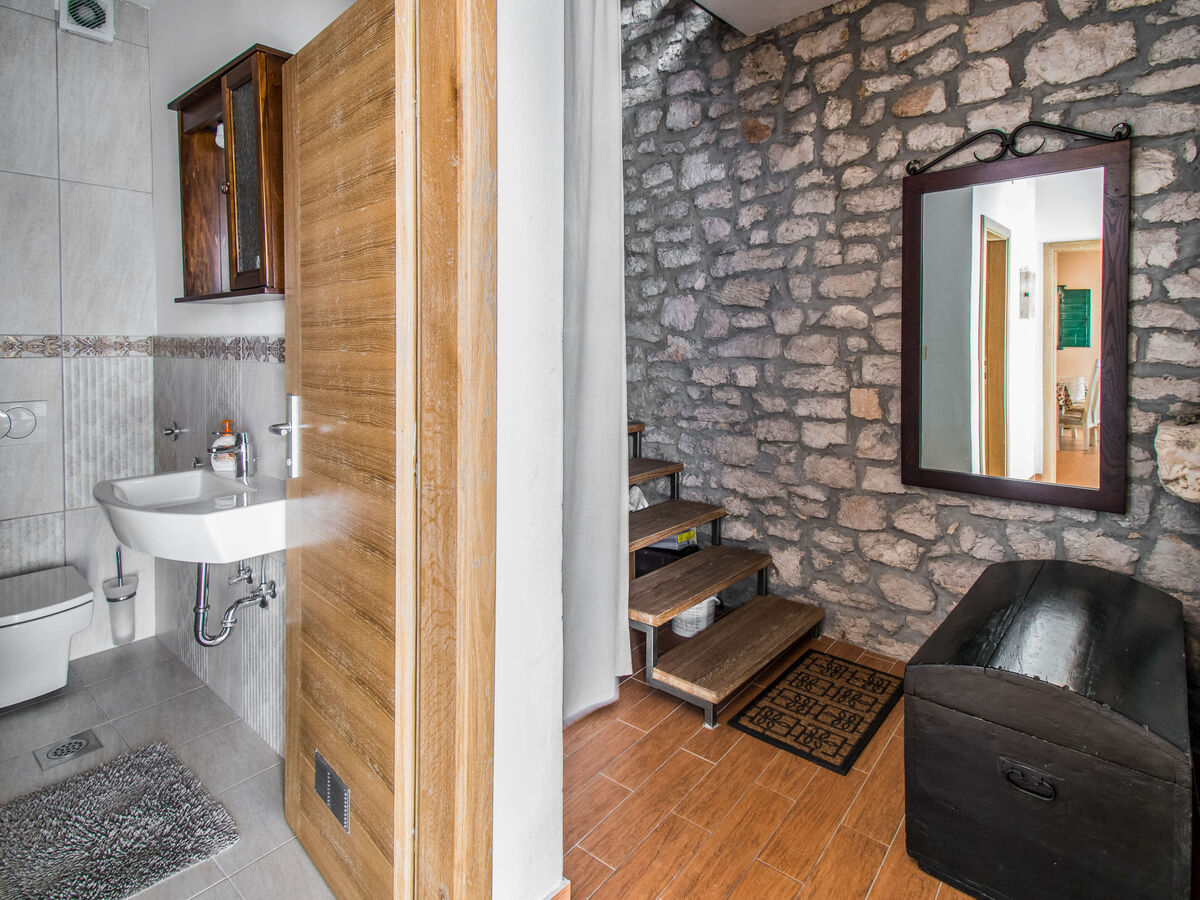Aleksa, maison 2 chambres à 180 m de la mer - Photo 14