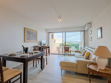 Appartement Saint-Aygulf avec terrasse et vue sur la mer : photo 2
