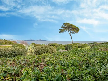 Appartement Saint-Aygulf avec terrasse et vue sur la mer : photo 32