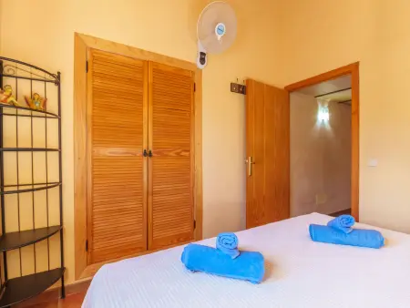 Maison Estrella, piscine et verger à Sant Llorenç des Cardassar : photo 12