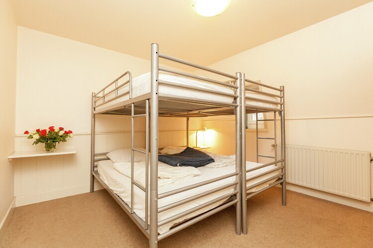 Maison Beaufort : 9 chambres face au port de Blankenberge - Photo 4
