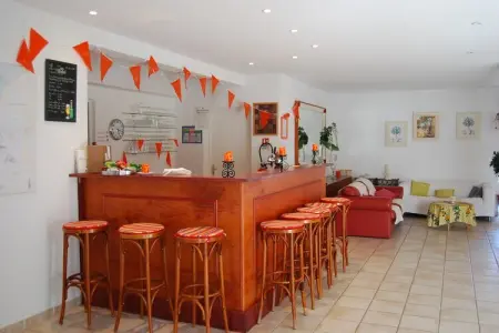 Villa 6 personnes avec piscine privée à Nans-Les-Pins : photo 6