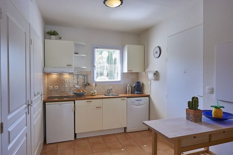 Gîte Le Jardin du Golf – Nans-les-Pins - Photo 10