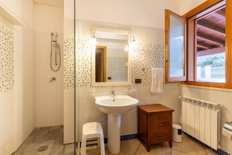 Villa La Marmora – Maison 6 personnes avec jardin à Castellammare - Photo 22