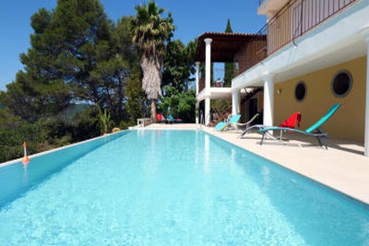Villa d'Eden à Bagnols en Forêt, piscine débordement - Photo 2