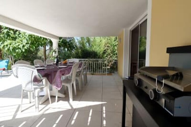 Villa d'Eden à Bagnols en Forêt, piscine débordement - Photo 12