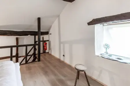 Aux Petits Nutons, maison ancienne à Cherain : photo 21