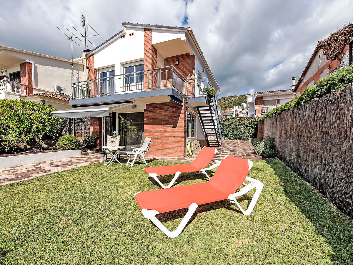 Maison Estiu 4 personnes, jardin 100m² à Pineda de Mar - Photo 1