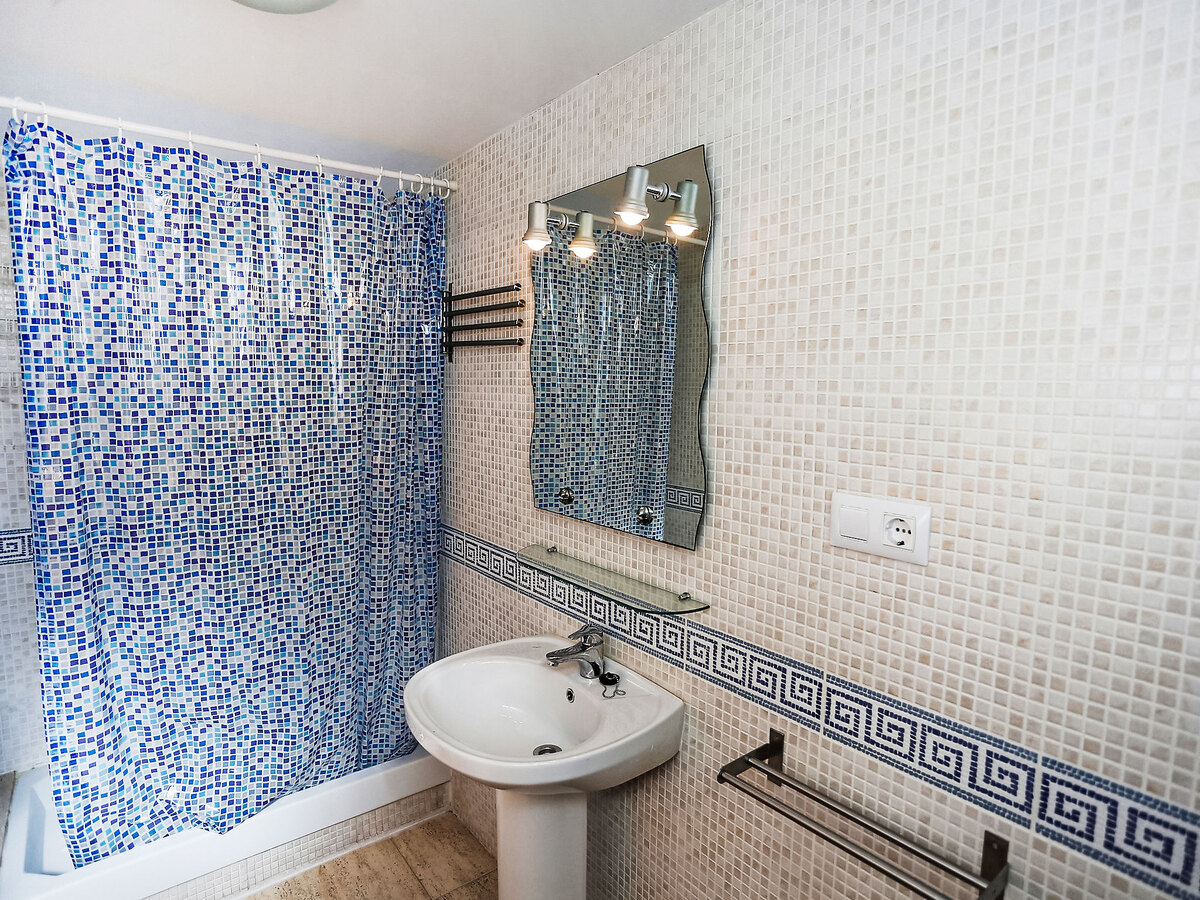 Maison Minini à L'Ampolla – piscine et parking couvert - Photo 10