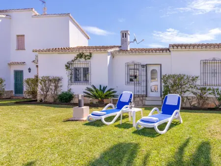 Maison mitoyenne Pueblo Andaluz à Dénia, jardin et piscine : photo 3
