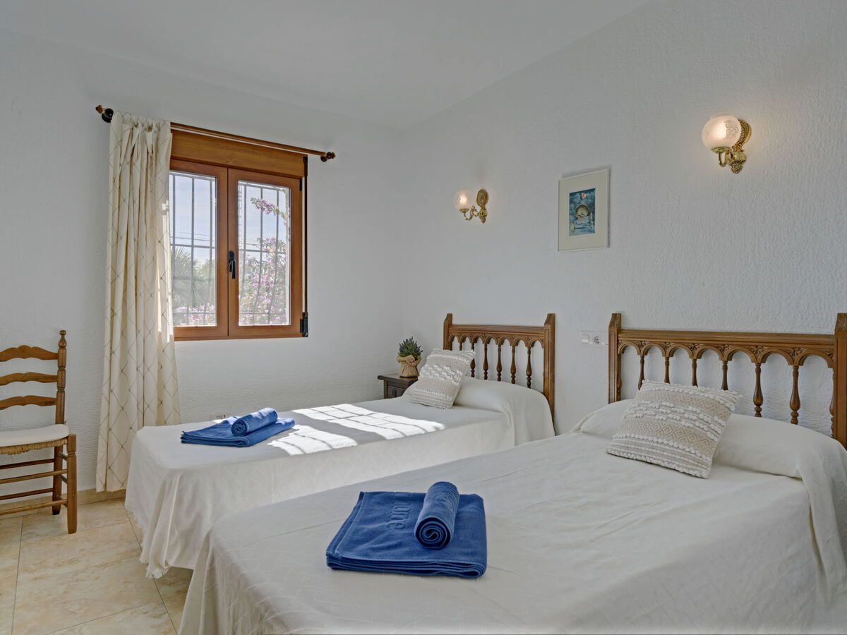 Maison La Concha avec piscine et terrasse toit à Javea - Photo 10