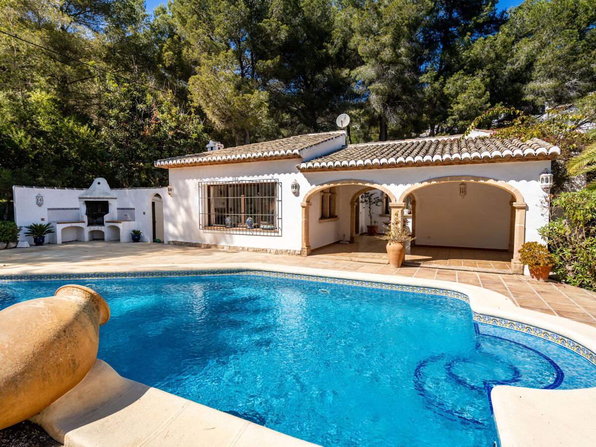 Maison Amadorio à Javea – piscine et jardin 1 000 m² - Photo 1