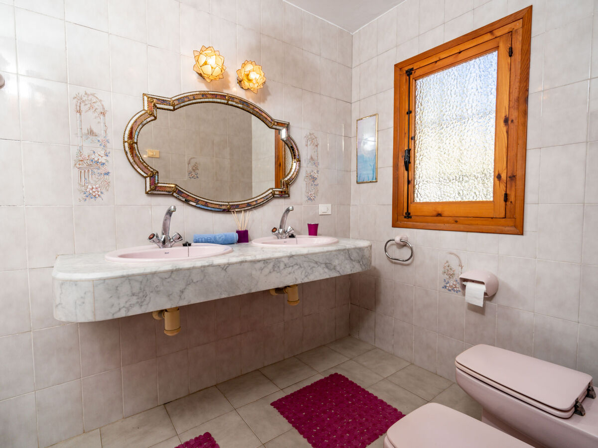 Maison Amadorio à Javea – piscine et jardin 1 000 m² - Photo 9