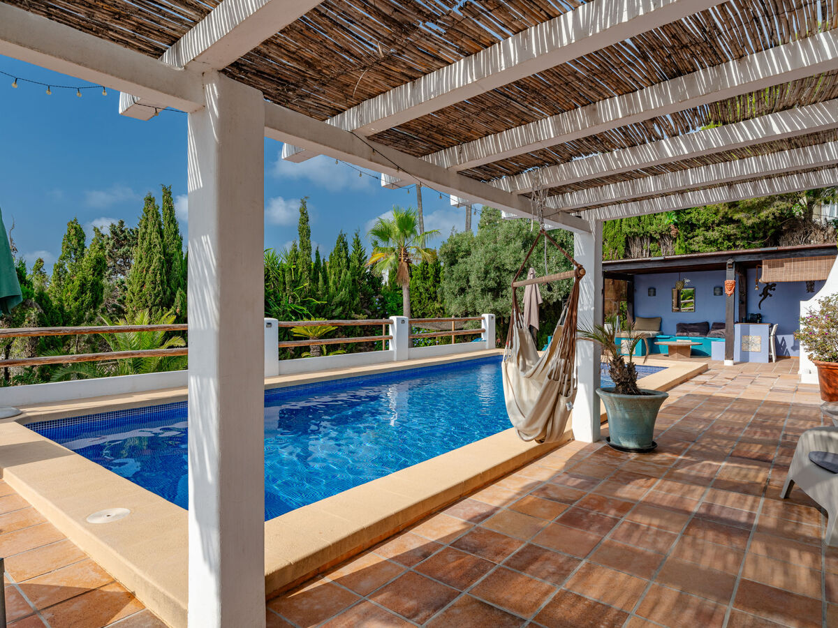 Villa Karima – vue mer, piscine 12 m et jardin 1 000 m² - Photo 2