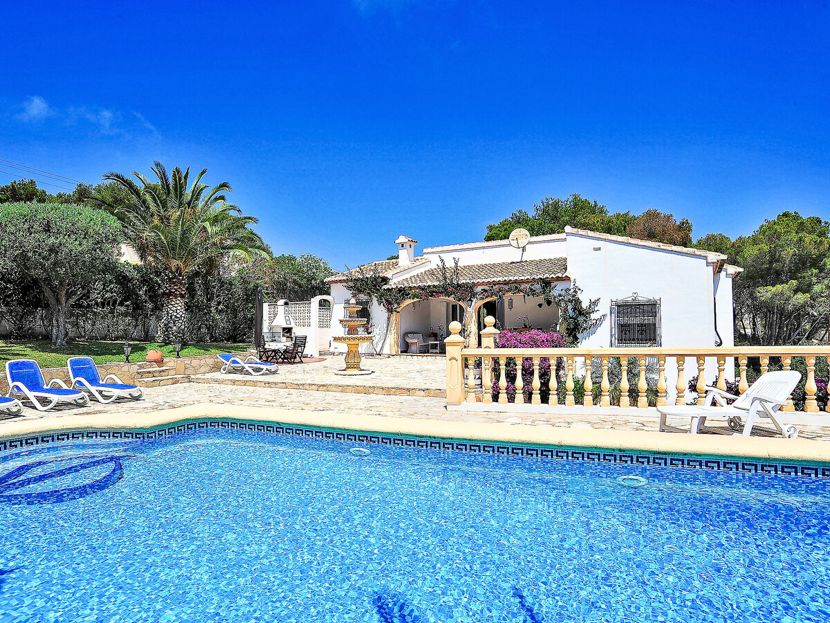 Maison Lucie à Javea – piscine, jardin 1 300 m² et vue - Photo 1