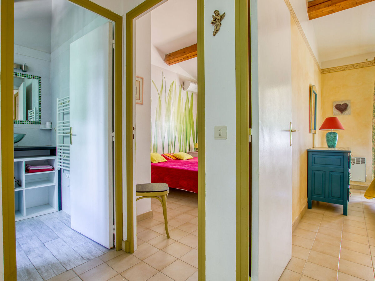 De Manou, maison 8 personnes avec terrasse à Six-Fours - Photo 20