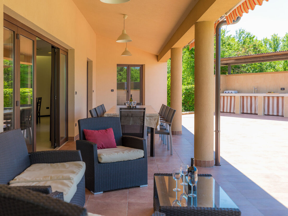 Maison Andrea avec piscine chauffée à Pula - Photo 23