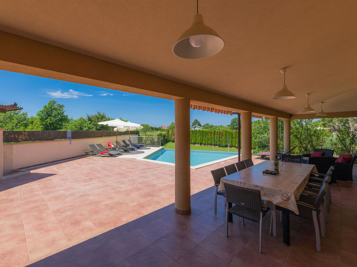 Maison Andrea avec piscine chauffée à Pula - Photo 34