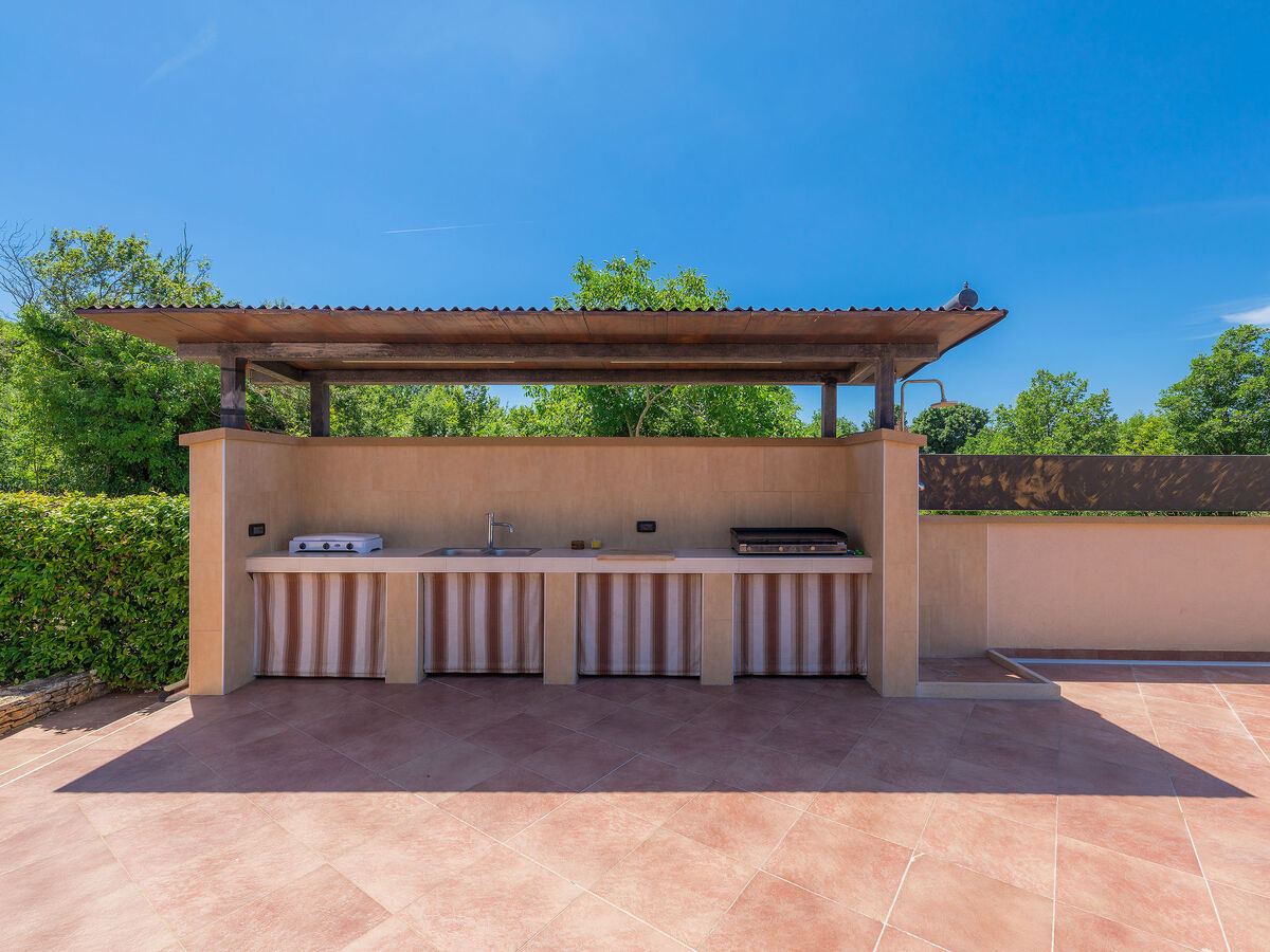 Maison Andrea avec piscine chauffée à Pula - Photo 45