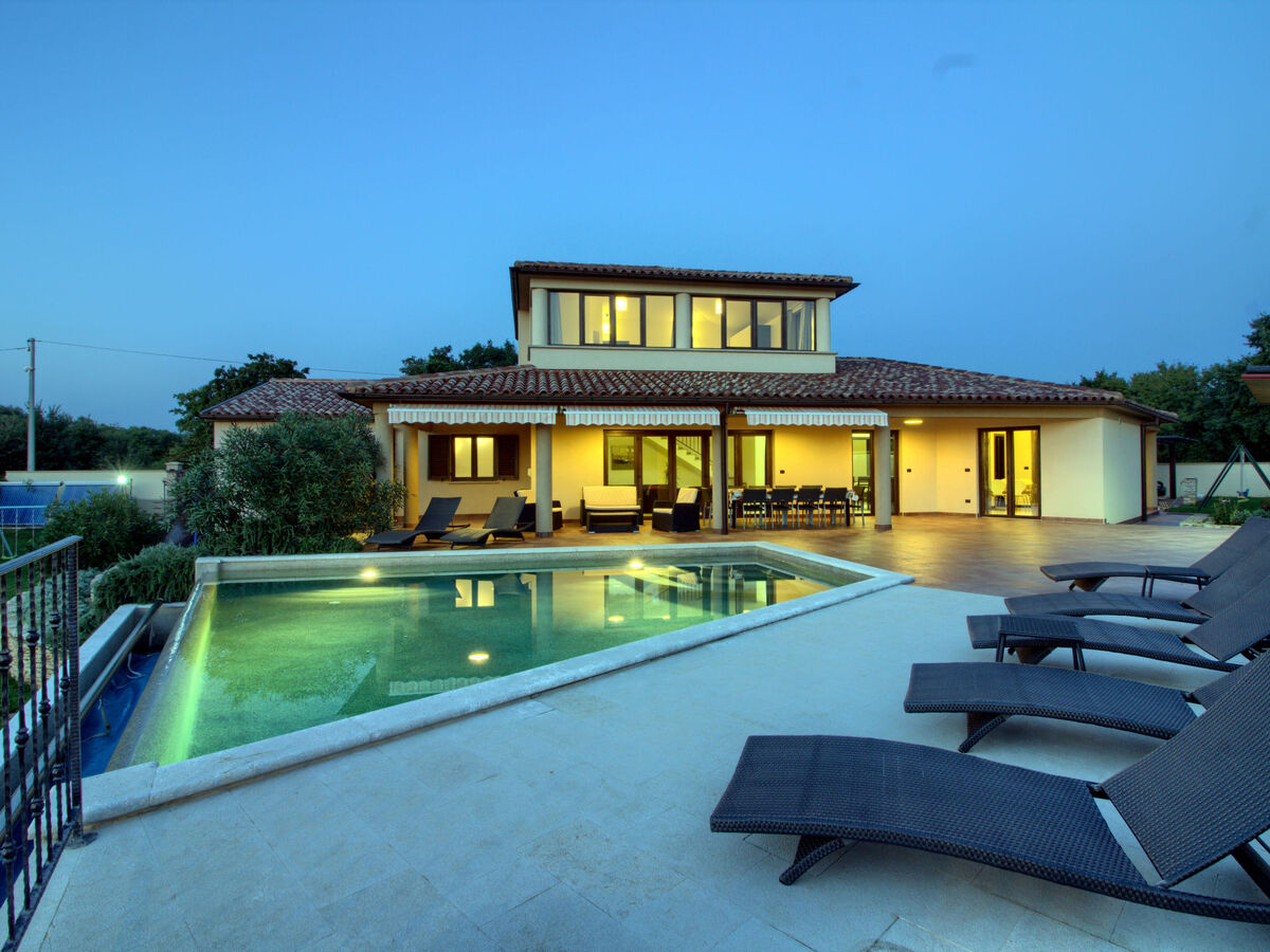 Maison Andrea avec piscine chauffée à Pula - Photo 71