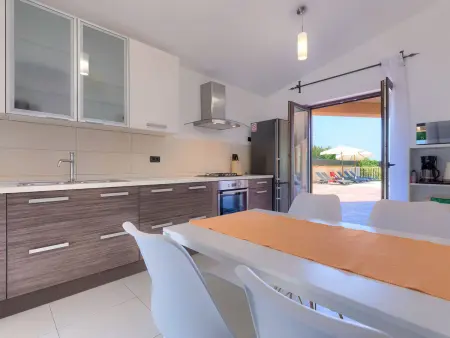 Maison Andrea avec piscine chauffée à Pula : photo 18