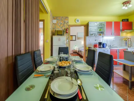 Maison Ana à Malinska, piscine chauffée et mer à 3 km : photo 10