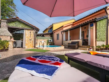 Maison Ana à Malinska, piscine chauffée et mer à 3 km : photo 41