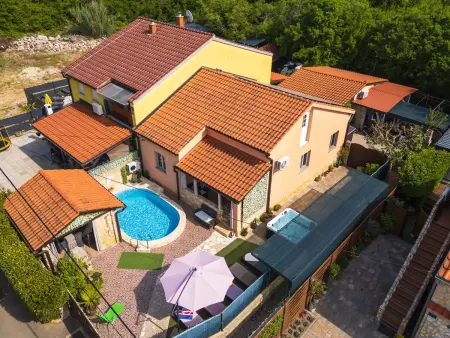 Maison Ana à Malinska, piscine chauffée et mer à 3 km : photo 45