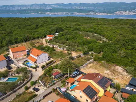 Maison Ana à Malinska, piscine chauffée et mer à 3 km : photo 47