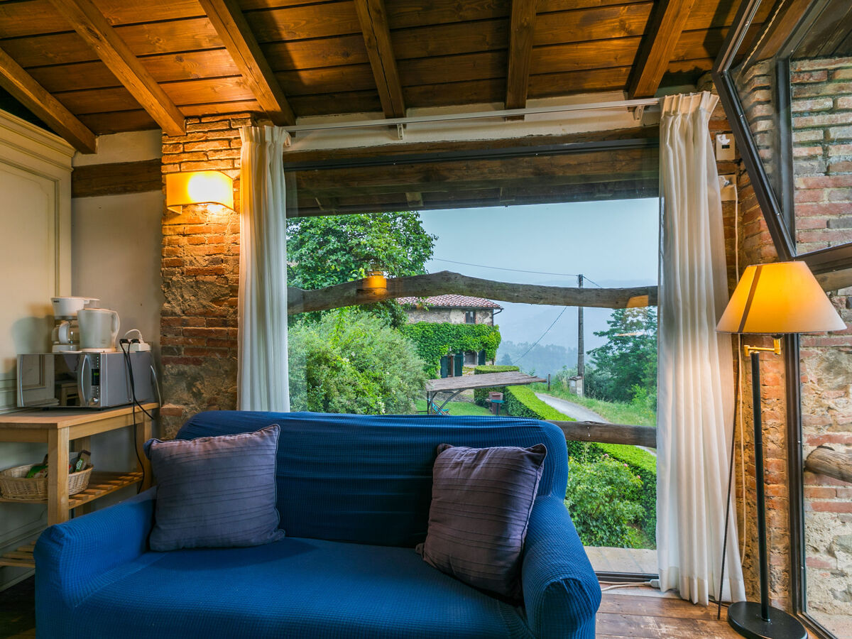 Casa di Vetro, maison 2 pièces à Pescia avec piscine - Photo 12