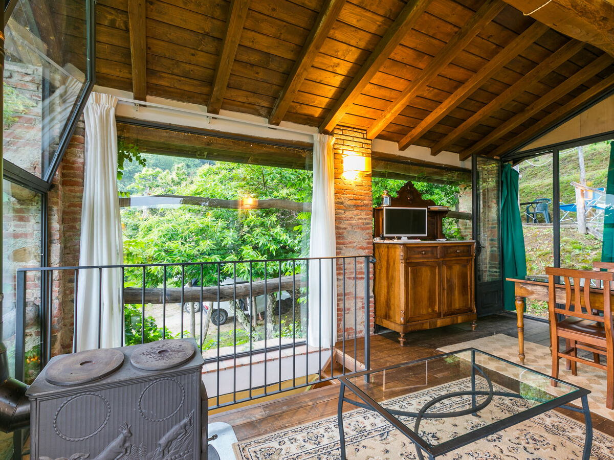 Casa di Vetro, maison 2 pièces à Pescia avec piscine - Photo 16