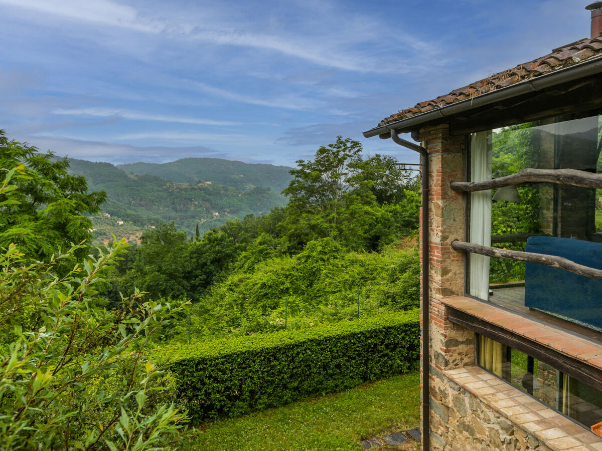 Casa di Vetro, maison 2 pièces à Pescia avec piscine - Photo 27