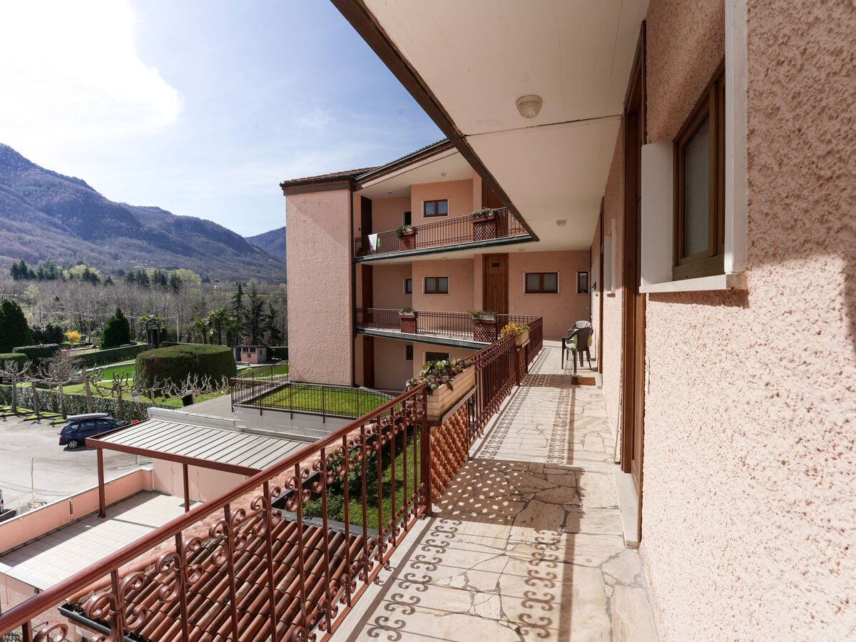 Studio vue lac à Brezzo di Bedero, balcon panoramique - Photo 23