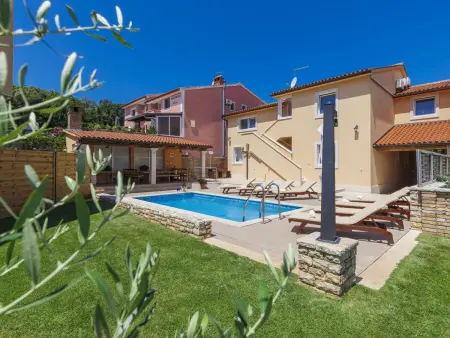 Licardo, Location Maison 16 personnes à Štinjan - Photo 1