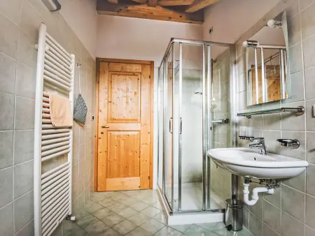 Appartement Cjasa Ustin, vue lac et montagnes à Barcis : photo 11