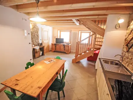 Appartement Cjasa Ustin, vue lac et montagnes à Barcis : photo 3